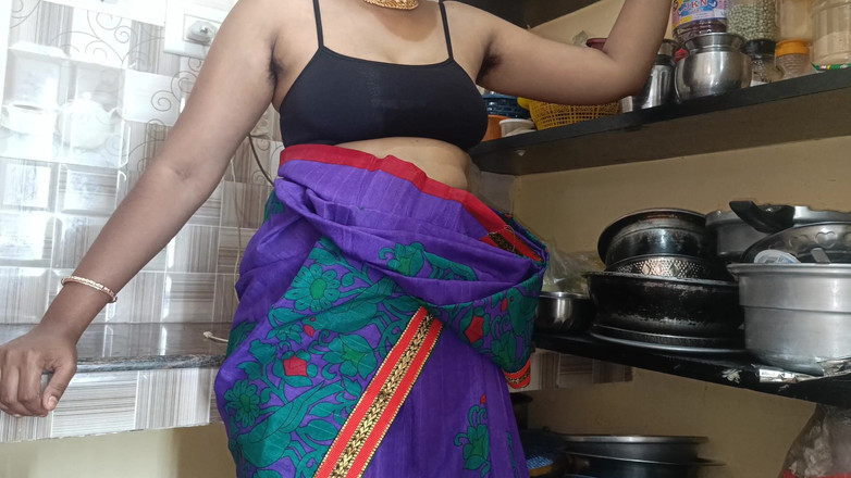 Inba: Huisvrouw keuken neuken