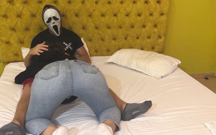 Couple Of Pleasure: Ghostface are parte de muie gratuită de Halloween