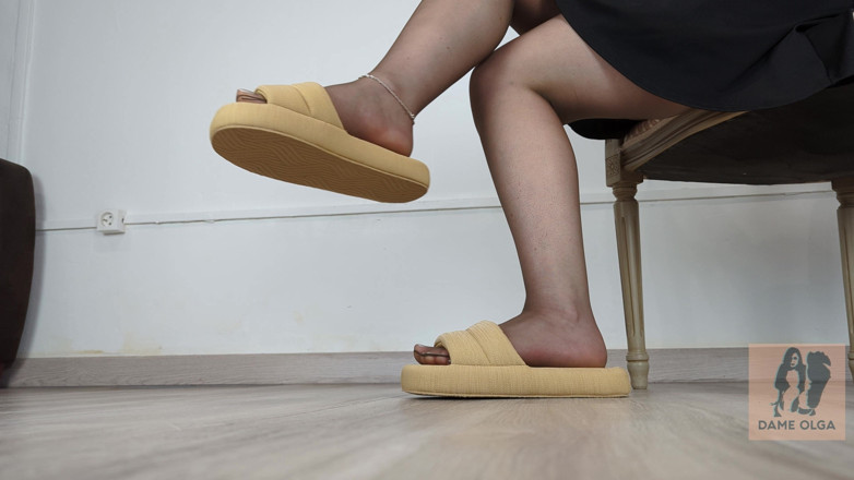 Dame Olga: Shoeplay, Dangling &amp; Walking in Home Slippers and Pantyhose (shoe Collection) - Dame...