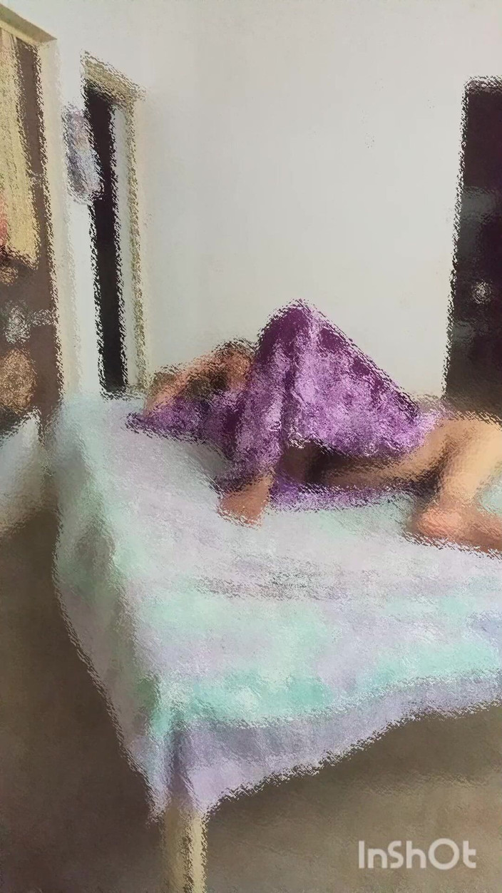 Bed: Gospodina indiană desi a făcut sex video