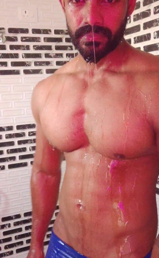 bonghunkx: Hotness Guy 2