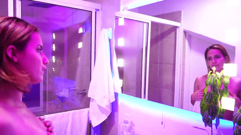 Cipriani: At her bathroom, Alexa makes some bubbles playing a little