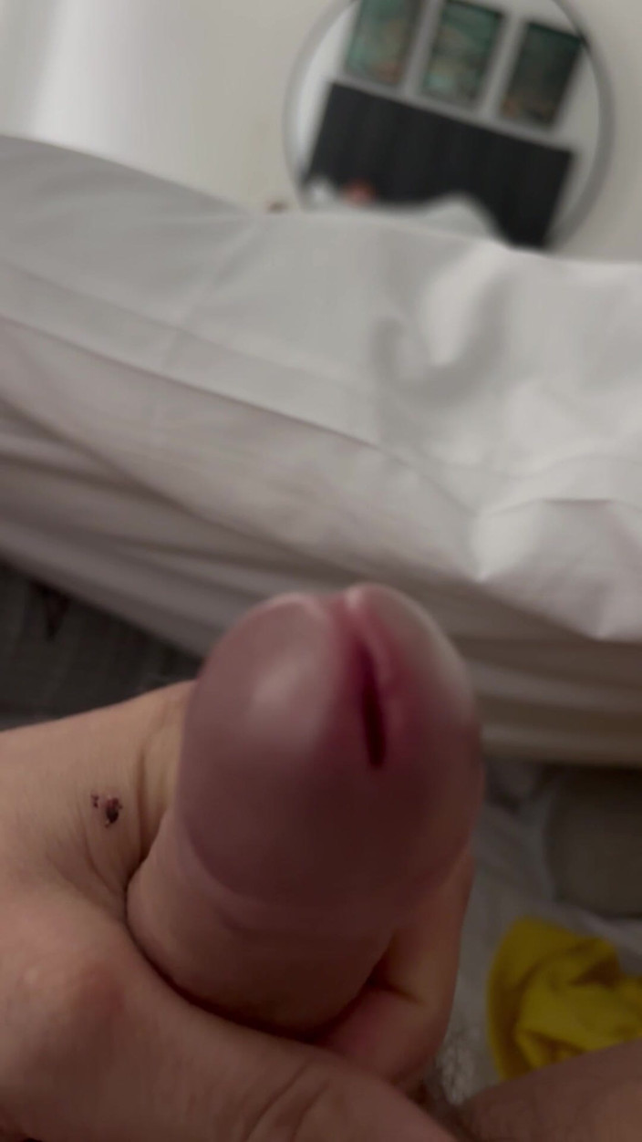 Jeffry: Horny Man Wanks and Cums in Mouth