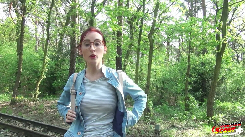 German Scout: 독일 스카우트 - 십대 Lia Louise 섹스