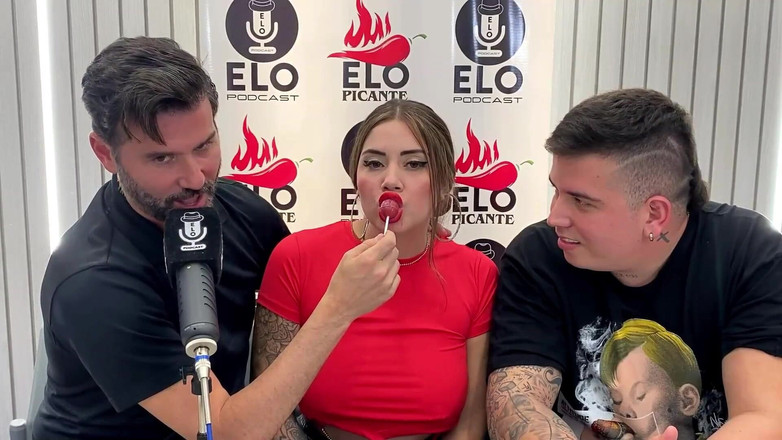 Sara Blonde: Interviul cu podcastul Elo se încheie cu un blowjob și multă spermă -...