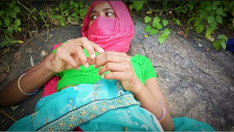 Premi pooja: デジの女の子が来る森の村のエリアのセックス - 森のクソホットルックのデジBhabhi - ヒンディー語の屋外ジャングルセックス