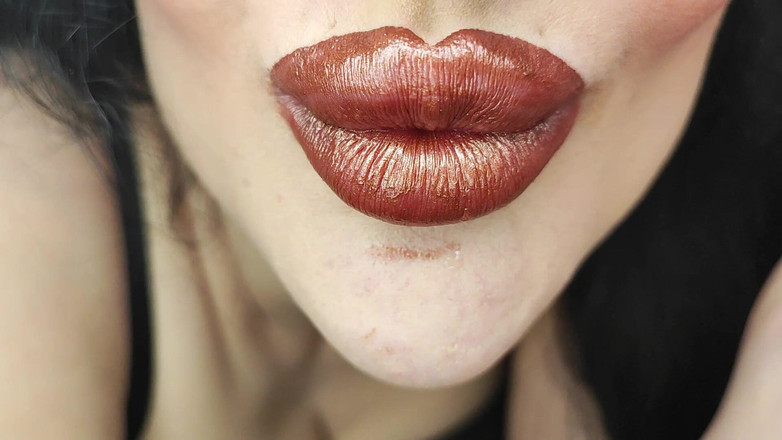 Princess18_: Obryně si hraje se 7 malými osobami a polyká je