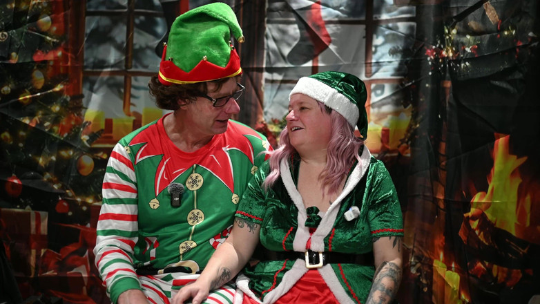 The Izars: 7 ° giorno: elfi sull'scaffale del sex toy