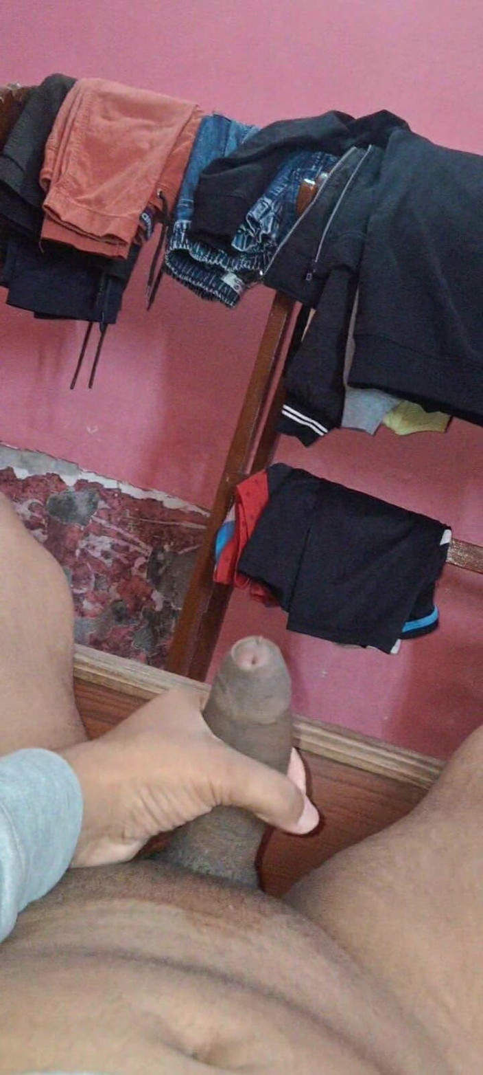 Rajveer Bhumihar: Băiat indian desi care se masturbează