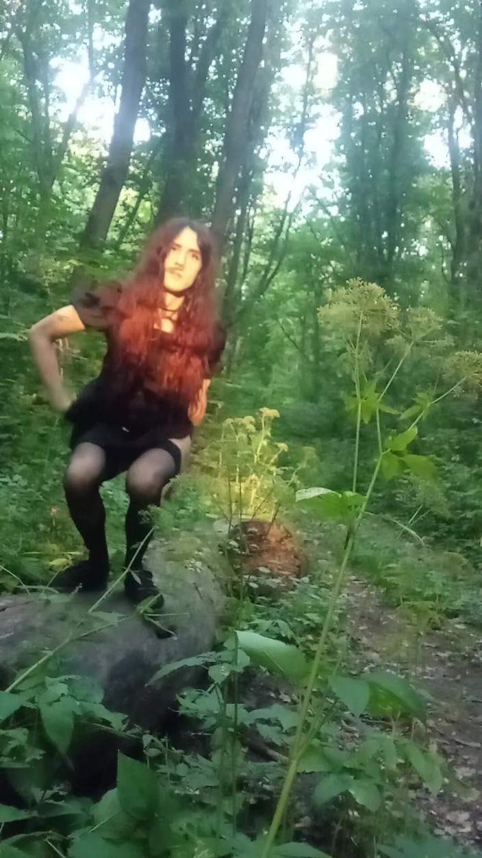 DiiVampy: Me, Dildo and the Forest