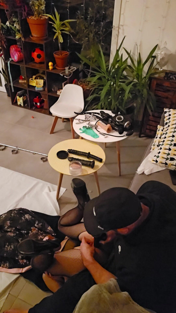 J and rose: Trening analny