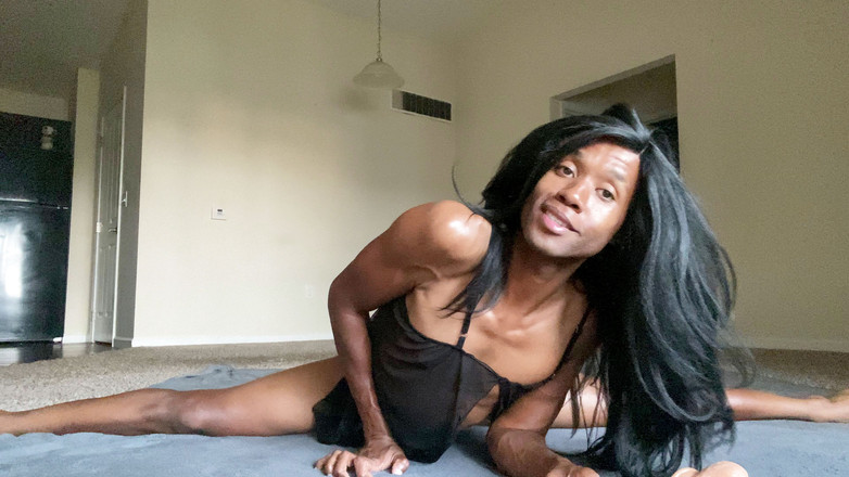 Karma Rainbow Smith D: नई कर्मा डी विग - स्ट्रेट बॉयज़ को लंबे बाल पसंद हैं