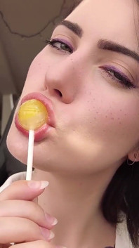 Saliva está goteando por todas partes