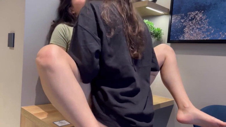 scarlettandc: Lesbians Fucking