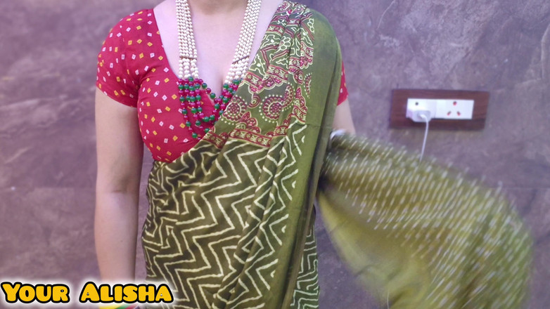 Your Alisha: 女房东说你必须支付房租和别的东西