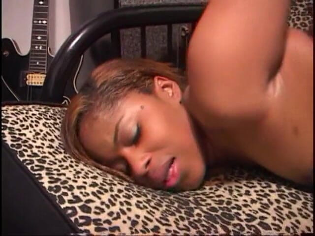 Whites on Blacks: Sweet ebony teen with round butt gets screwed and jizzed...