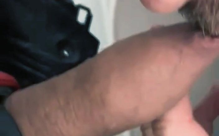 Twoblokes: Bruce städar upp Jacks vackra Smegma -kuk i läder