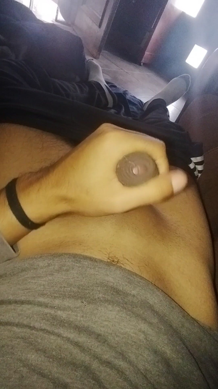 AlexAlejandro13: Lek med min kuk i din mun