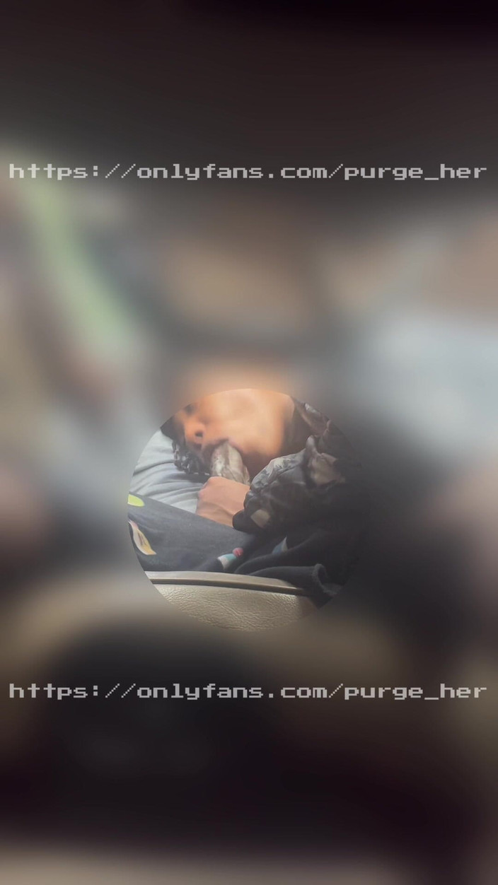 Purge_her: Il pompino della coniglietta energizzatore