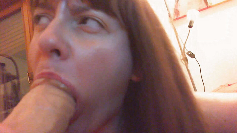 Nicoletta Embassi: Великий ділдо в моєму роті і сквірт