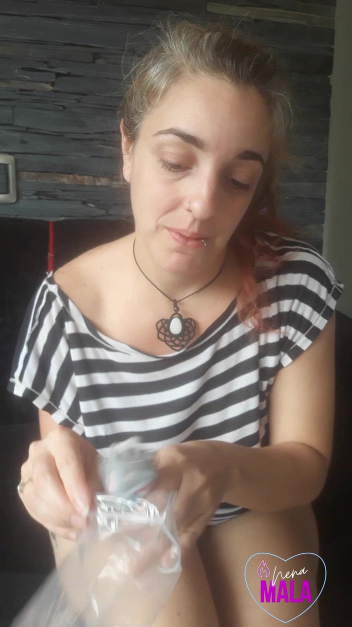 tunoviaputita: अर्जेंटीना सुनहरे बालों वाली। Cordobesa अपनी इस्तेमाल की हुई और गंदी थोंग्स परेड करती है