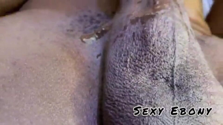 Touch sex: Ebenová služebná přistižena při šukání svého šéfa ve svém pokoji XXX Vidoe