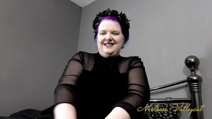 Mxtress Valleycat: Dominan dalam kehidupan masa laluku