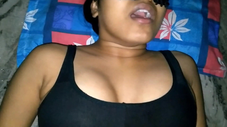 Sonuu: Desi Bhabi First Time Sex Video Village Bhabi First Time...