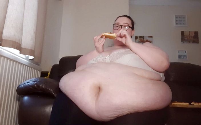 SSBBW Lady Brads: SSBBW goddess fat chat belly play pizza
