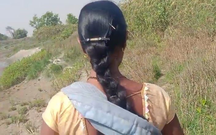 RadhaDevi: La moglie del villaggio video di sesso all'aperto