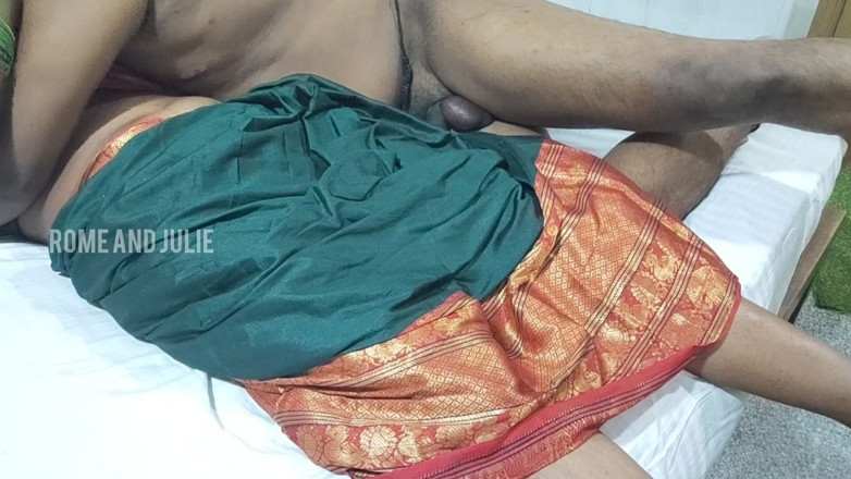 Bad boy rome: Gravidez de Amma Piyan ajuda tamil a limpar áudio