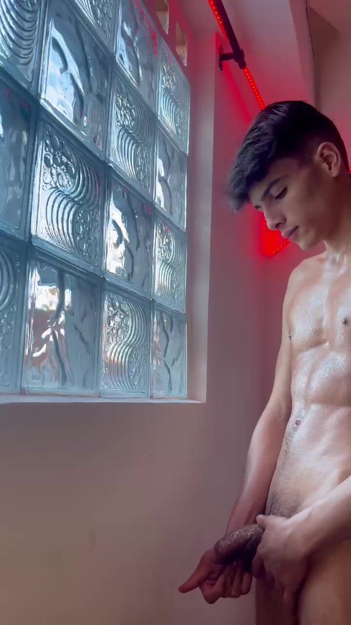 Andres ZP: Andreszp memukuli dagingnya di rumah