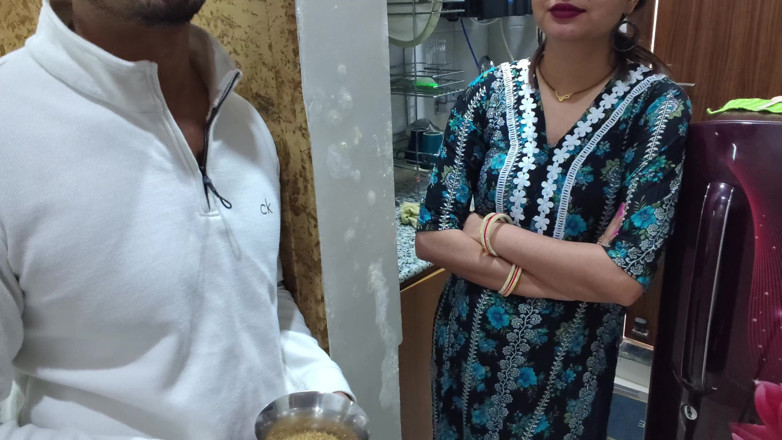 Hornycouple149: Left the Neighbor's Bhabhi with Big Breasts on the Pretext...