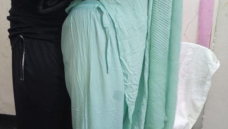 Banglasexycouple: Nevlastní bratr a nevlastní sestra indická desi dívka