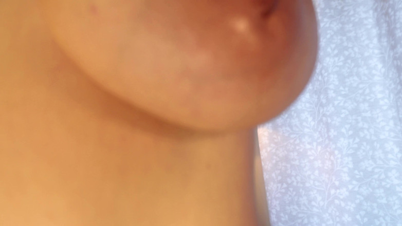 JessieHH: Большие АСМР крупным планом в видео от первого лица