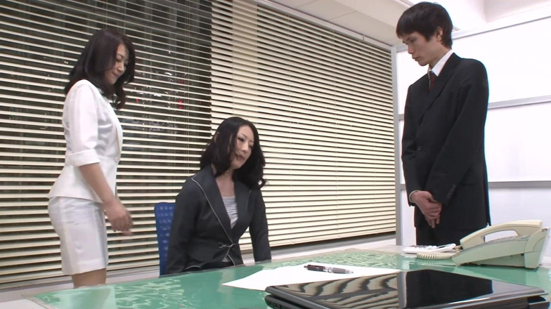 Raptor Inc: In heat / woman / president / in room