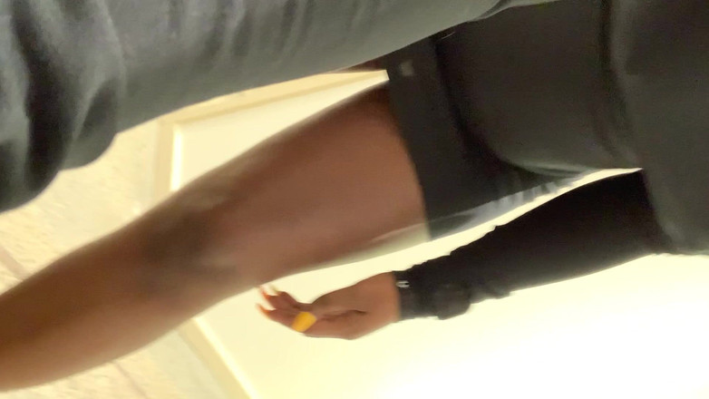 Milftits24: Kozy a sexy zadek