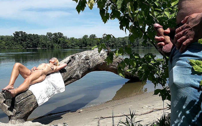 Only Taboo: La abuela peluda follada anal en la playa