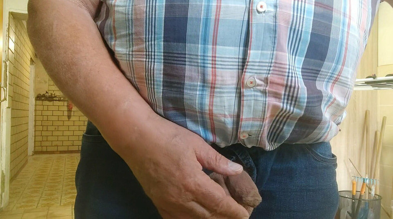 Karlchengeil: Dirzy sklouzne mé ženě, Hraje si s nimi a můj penis...