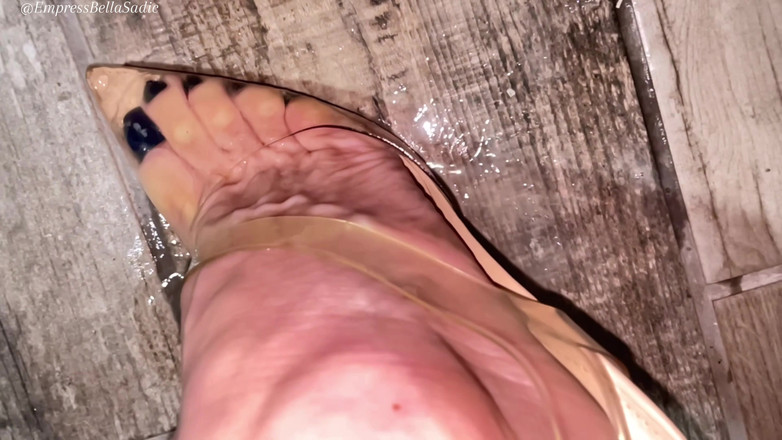 Empress Bella Sadic: Veel speeksel van Empressbellasadic