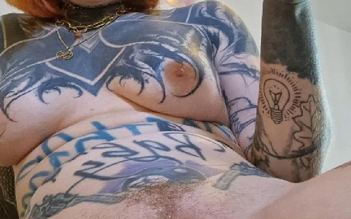 BaleaTheScarleg: 11 minut orgasmus při šukání robertkem