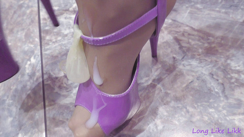 LongLikeLikk: Crot sepatu hak tinggi ungu