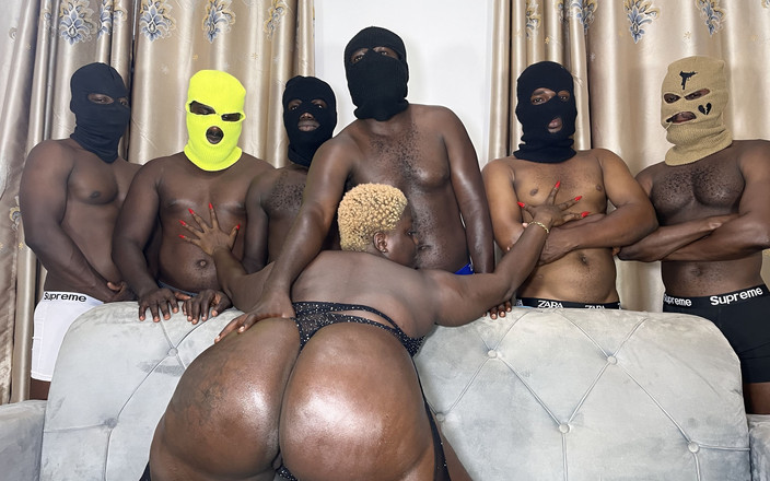 Sweetqueen2: Část 2 z šest na jeden gangbang