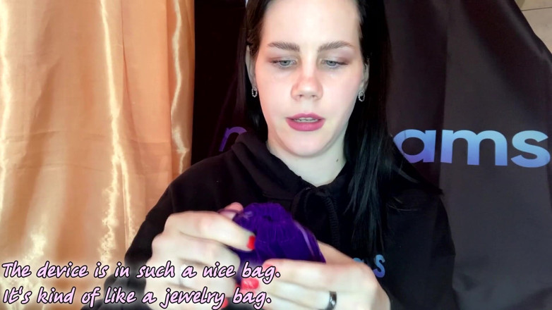 Anna Sky: Anna shows vibro egg from Sohimi
