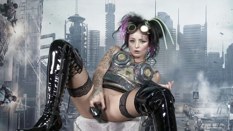 Bravo Models Media: 435 - Quinn Diamond