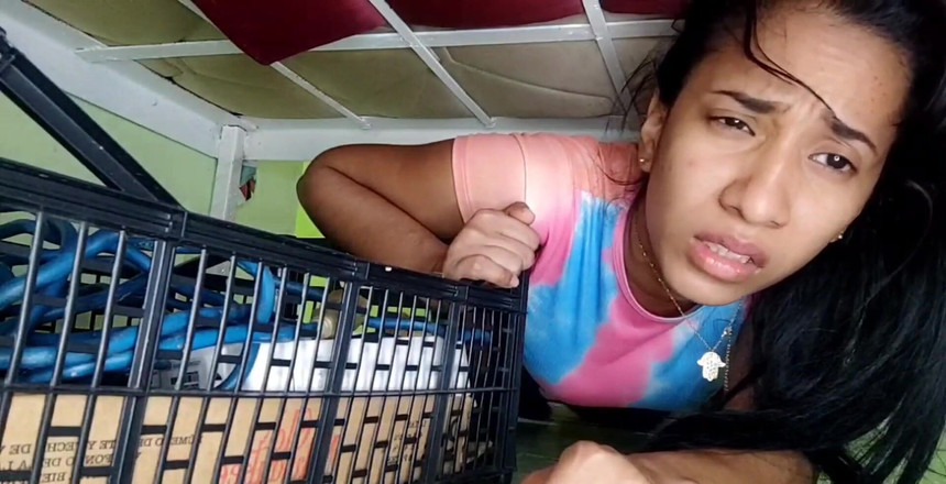 Leyne Rodriguez: Me quedé atrapada debajo de la cama y mi hermanastro...