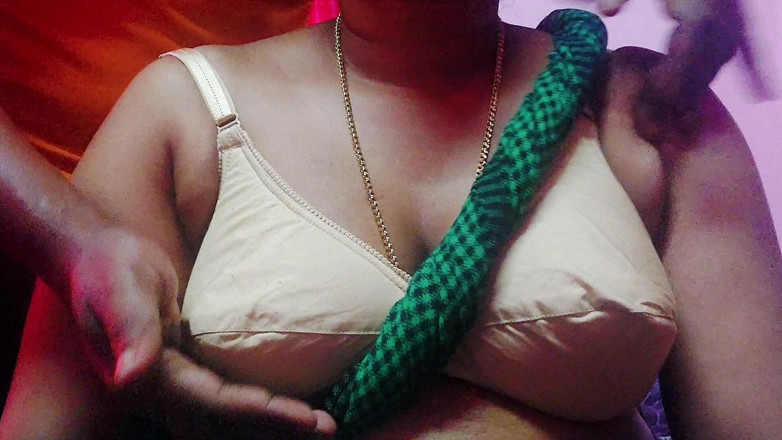 Desi Mohini: Desi Stepmom Mohini Sex with Stepbrother