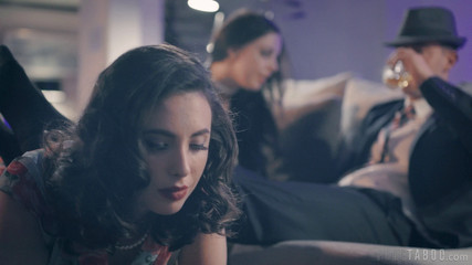 Pure Taboo: Pure taboo- seth sta torna a casa per dominare Whitney...