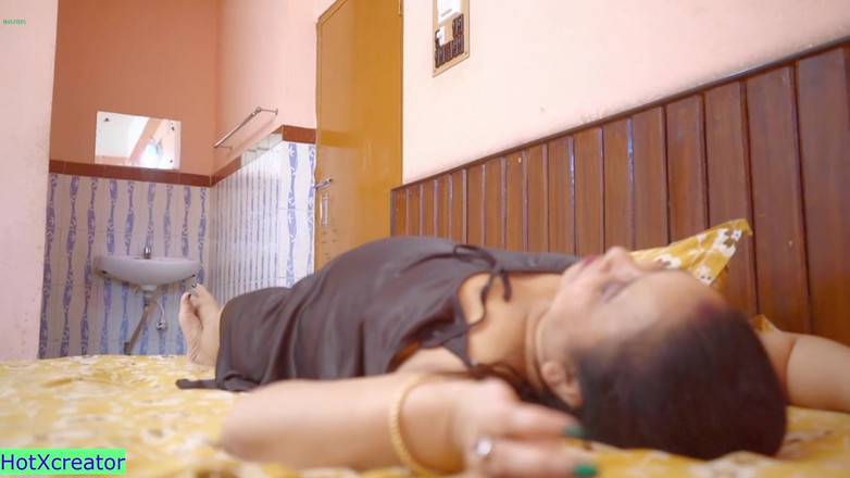 Hot creator: Sexy esposa follando con pobre eléctrica Mecanique ¡Su esposo no lo...