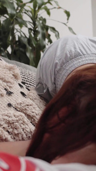 Ma demi-sœur me laisse la baiser pour qu’elle n’ait pas à faire la vaisselle